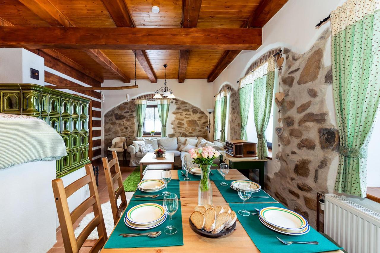Chalupa Na peci Želnava Exterior foto