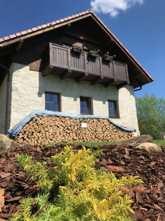 Chalupa Na peci Želnava Exterior foto